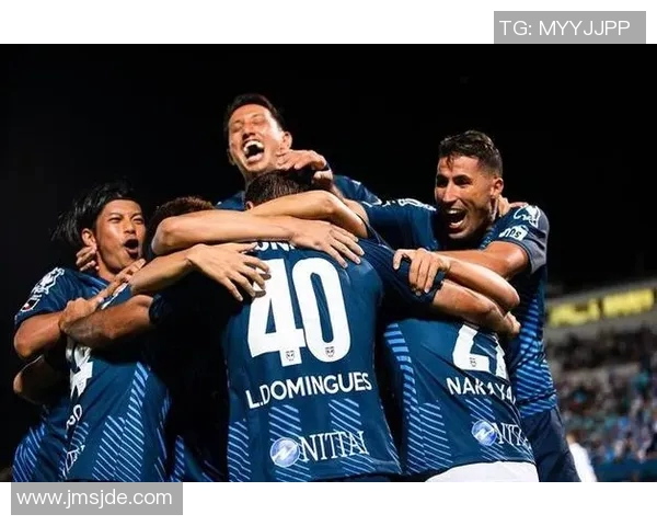 巴萨与央视网的精彩对决引发球迷热议与媒体关注